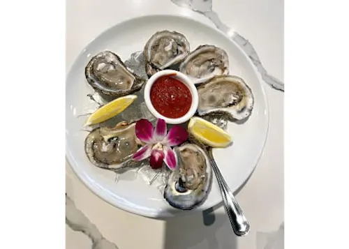 Zinas Steakhouse & Grill