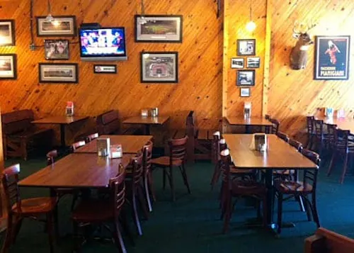 Grandstand Pizza Shop