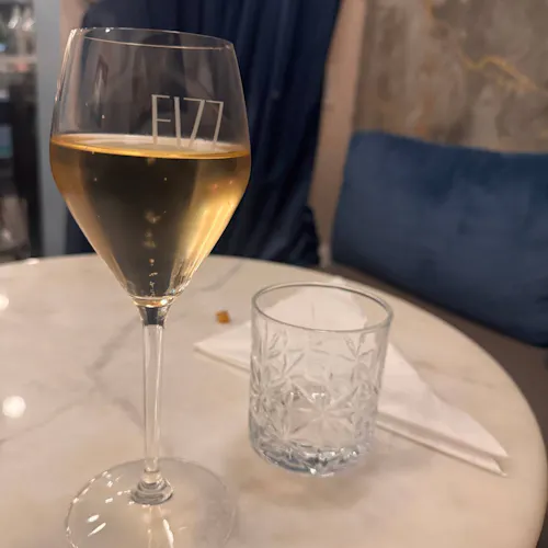 Fizz Champagne & Bubbles Bar