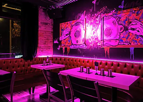 Dive Bar - LIC