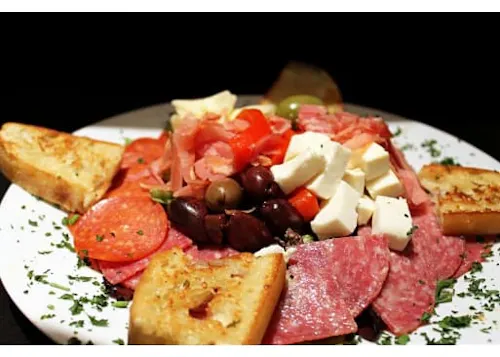 Fuego Bistro & Pizzeria