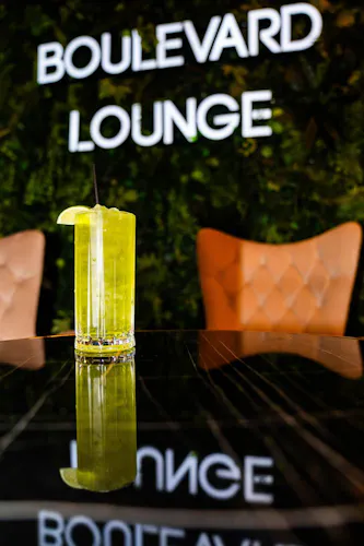Boulevard Lounge
