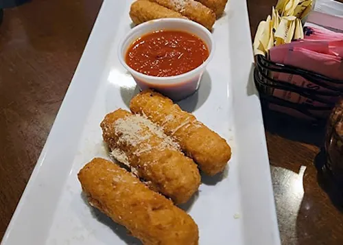 Giovanni's Pizzeria & Kitchen