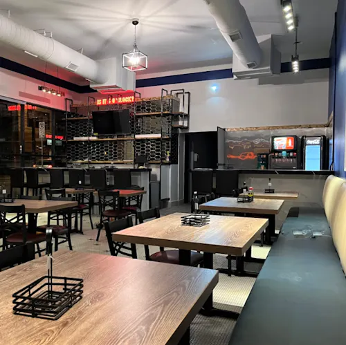 Romas Italia Bistro