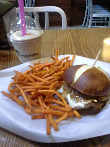 Photo 1 of 4: Burger Moovment