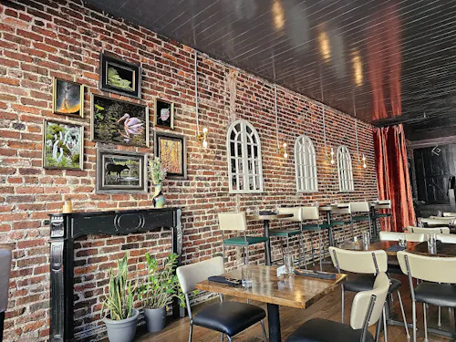 DACHA Kitchen & Bar