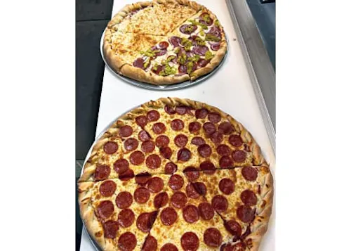 Blind Onion Pizza