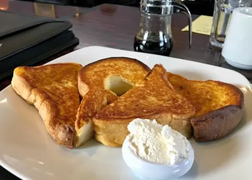 Tom Sawyer Restaurant