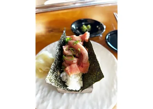 Photo 1 of 4: Sama Handroll