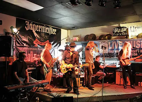 Cagney's Saloon