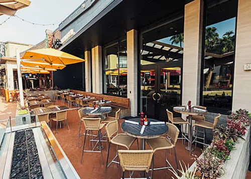 Doc B's Restaurant & Bar