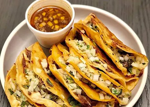 Pacos Tacos - Harvey