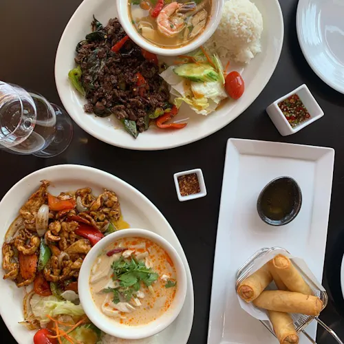 Cashew Thai Cuisine