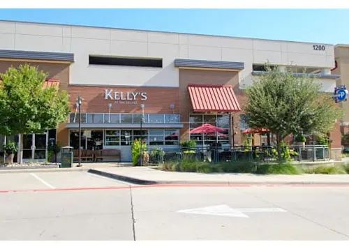 Kelly's At The Village