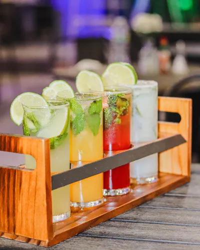 Estrella Latina Bar & Grill