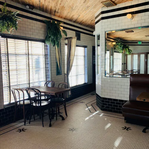 Oldfields Liquor Room