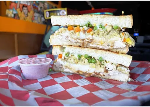 Photo 1 of 4: Cheesie's Pub & Grub - Lakeview