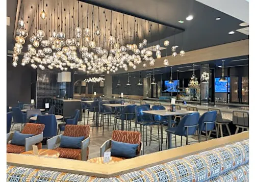 Kascades Restaurant & Lounge
