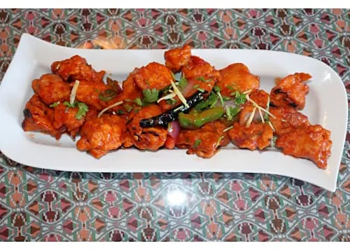 Momo N Curry -Fremont