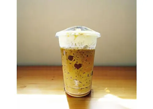 TOM BOBA