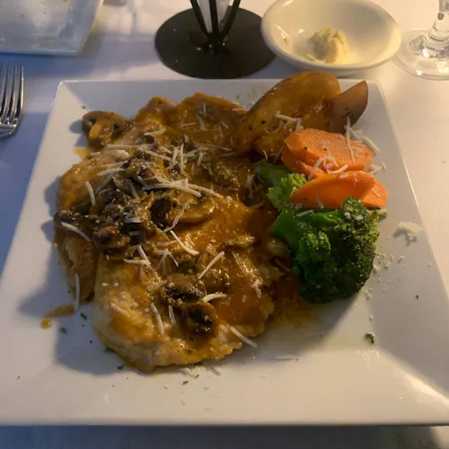 Photo 1 of 4: Giorgio's Restaurant