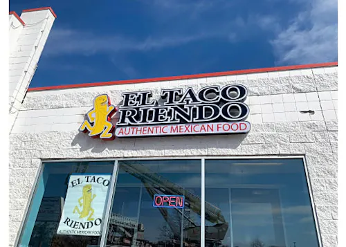 El Taco Riendo- Crystal