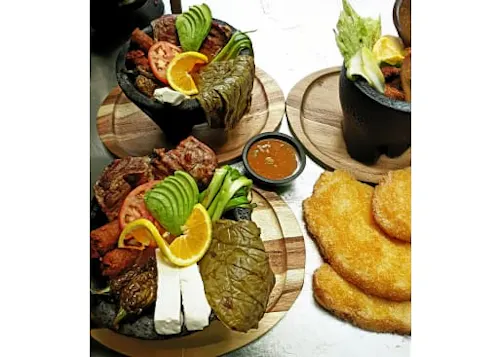 Mariscos Perlas Del Mar Restaurant