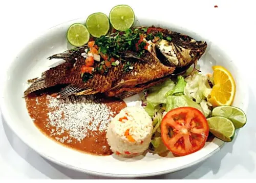 Mariscos Perlas Del Mar Restaurant