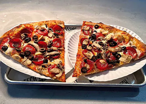 Capo's Pizzeria