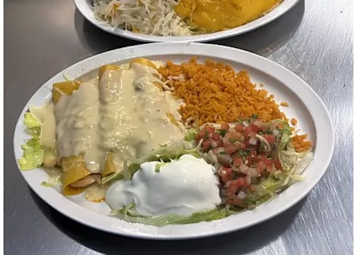 Photo 1 of 4: El Maguey University City