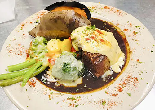 Monte's Steak & Seafood