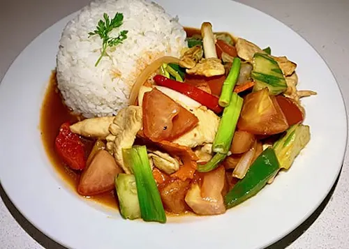 Hom Mali Thai and Sushi on North Ave