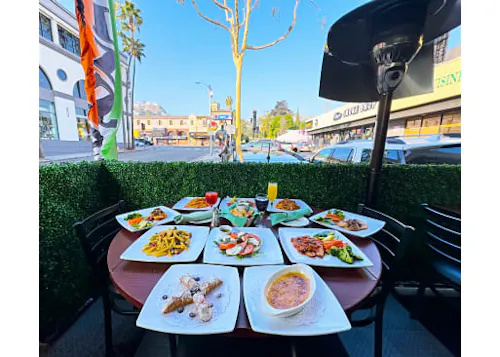 Vivoli Cafe and Pizzeria