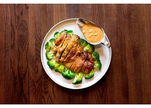 Yoong Tong Thai Restaurant
