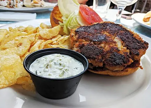 Horse Tavern & Grille