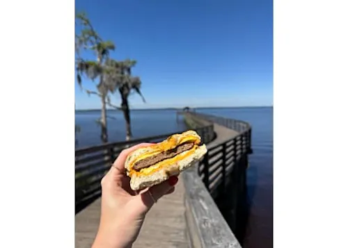 904 Bagels & More