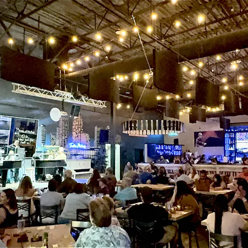 Treble Makers Dueling Pianos & Restaurant