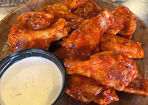 Photo 1 of 4: Hooters