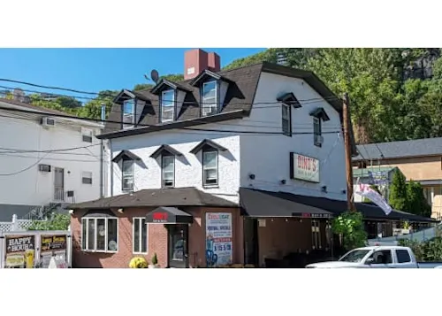 Photo 1 of 4: Dino's Bar & Grill