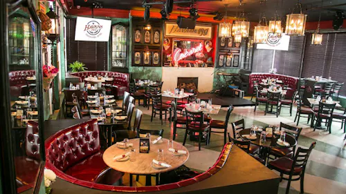 Photo 1 of 4: Havana 1957  Lincoln Rd