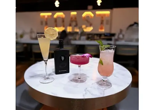Photo 1 of 4: Toast It IZ