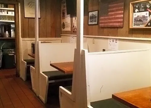 Icehouse Restaurant