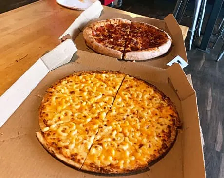 Toppers Pizza - Lyndale