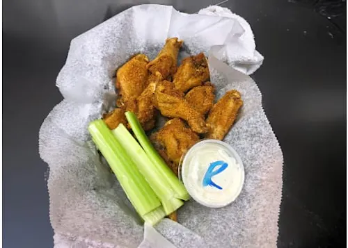 Amici's Pizza Sports Bar And Grill