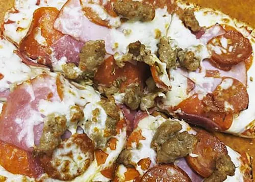 Straw Hat Pizza