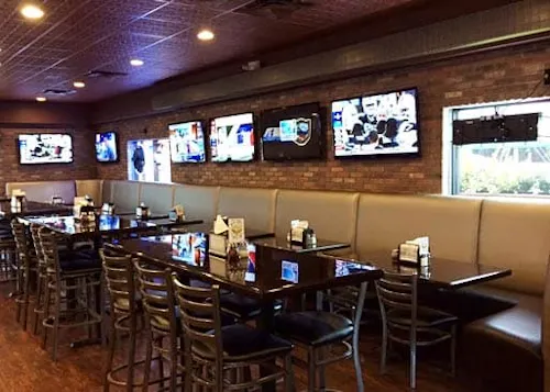 Mike's Pizza & Deli Station