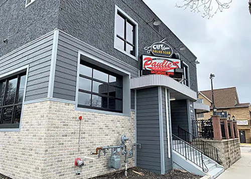 Paulie's Pub & Eatery