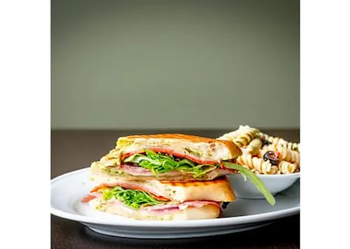 Photo 1 of 4: Mangia Mangia Italian Kitchen