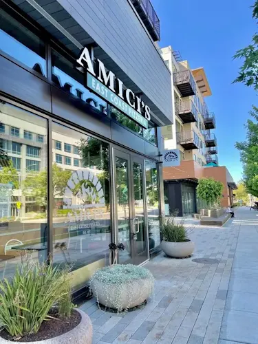 Amici's East Coast Pizzeria - Mountain View