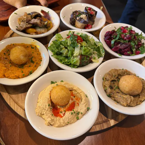 KINTO Cozy & Authentic Georgian Restaurant